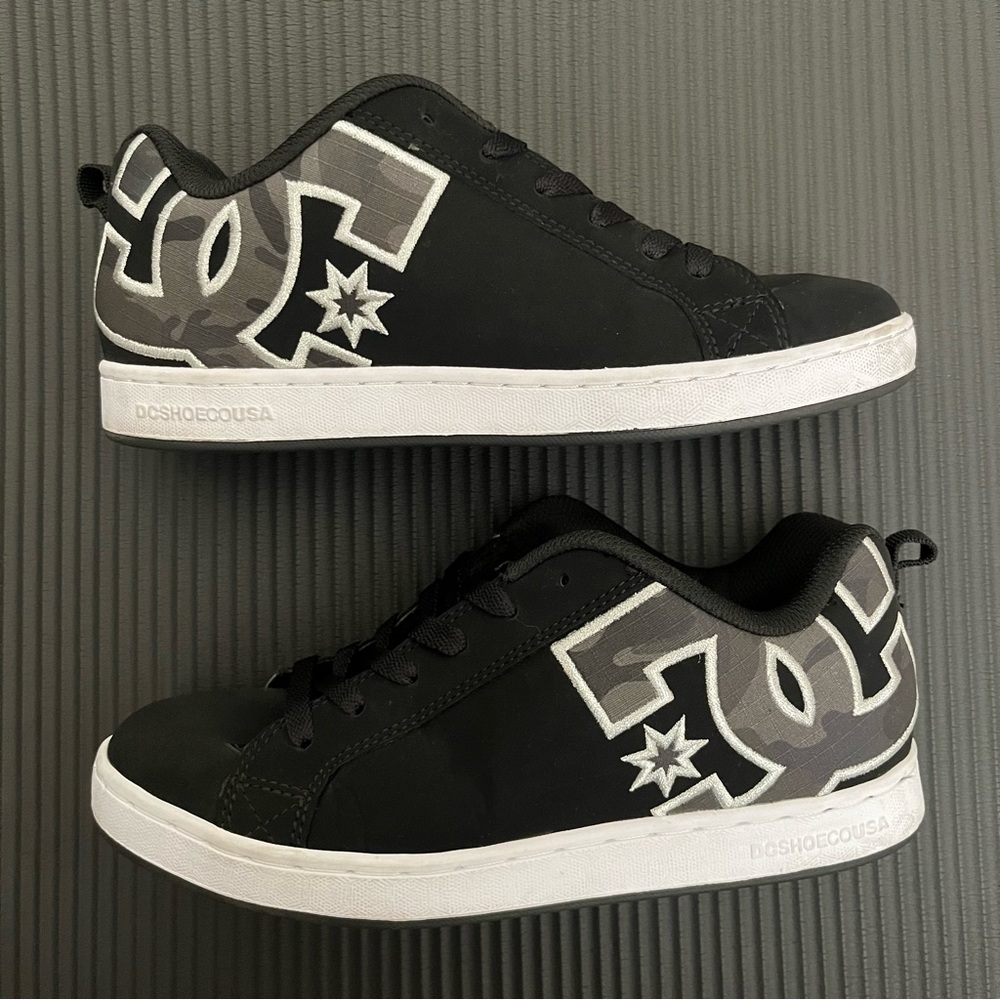 DC Women's Court Graffik Shoes